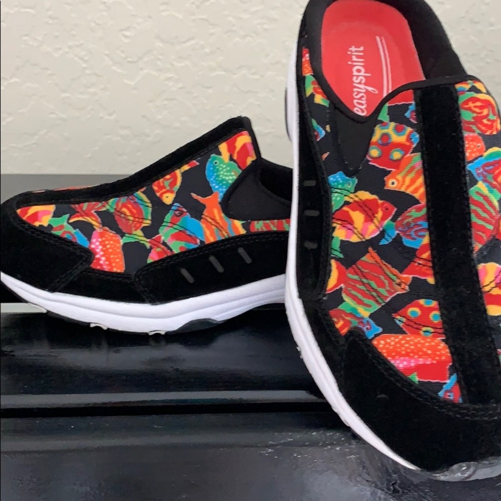 NWOT Easy Spirit slip on